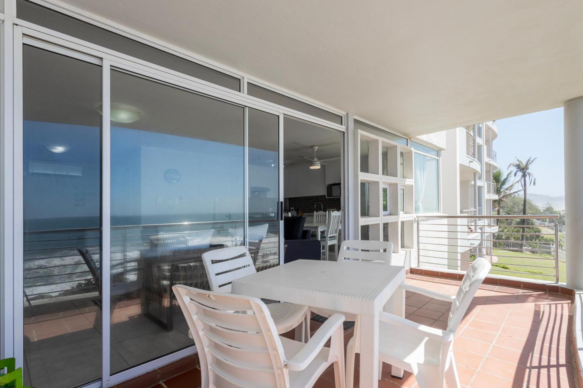 Ocean Pearl At Chakas Cove - Beachfront Apartment Ballito Exterior foto