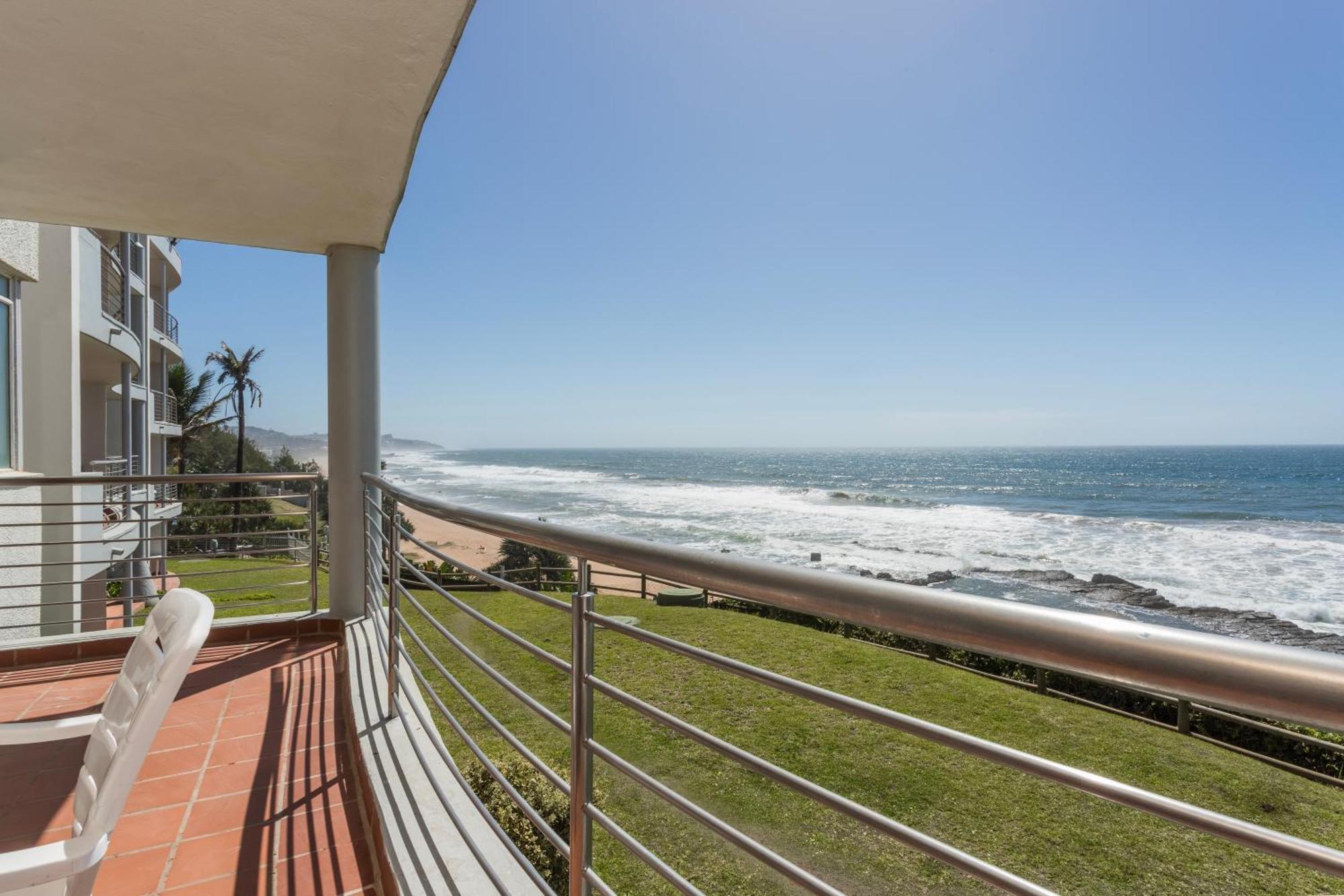 Ocean Pearl At Chakas Cove - Beachfront Apartment Ballito Exterior foto