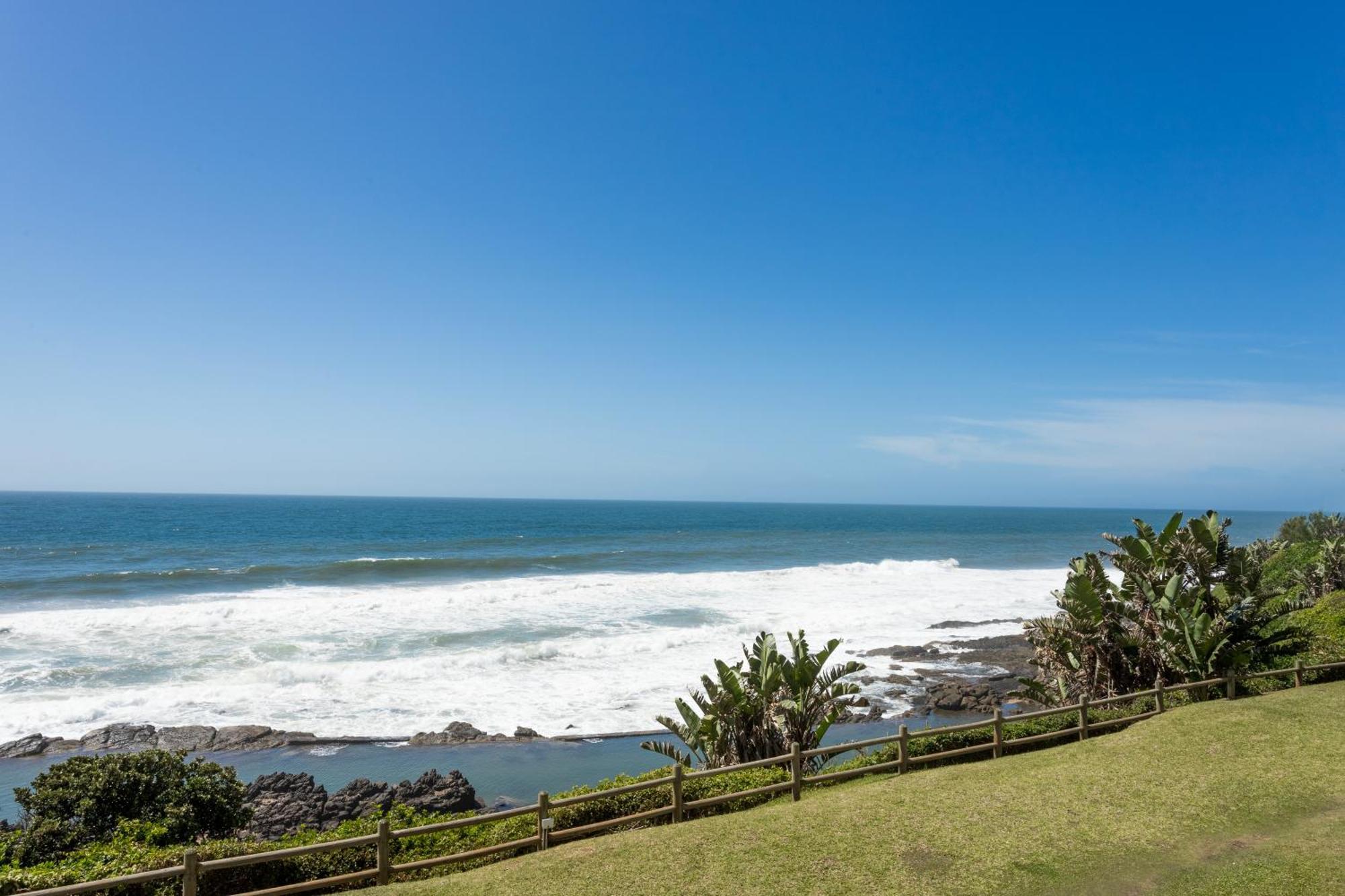 Ocean Pearl At Chakas Cove - Beachfront Apartment Ballito Exterior foto
